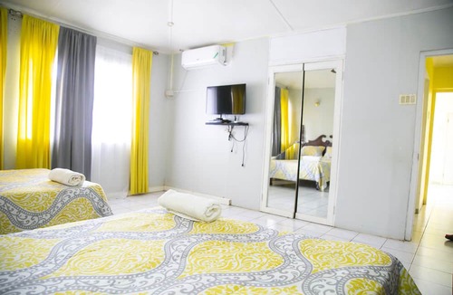 Discovery Bay Villa | Maranatha Villa