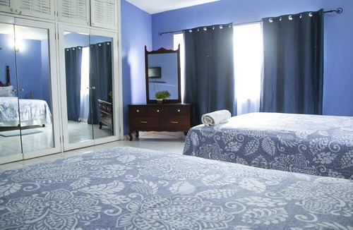 Discovery Bay Villa | Maranatha Villa