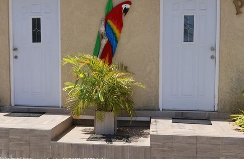 Palm Beach Apartment | Love and Peace Vacation Rental Aruba