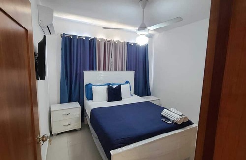Santiago Province Apartment | Torre de lujo con piscina y seguridad