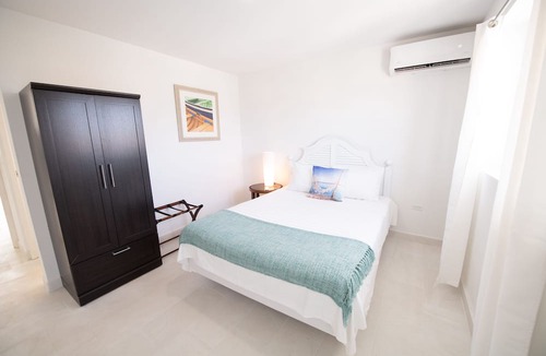Pos Chiquito Apartment | Beachfront Bella Horizonte 1
