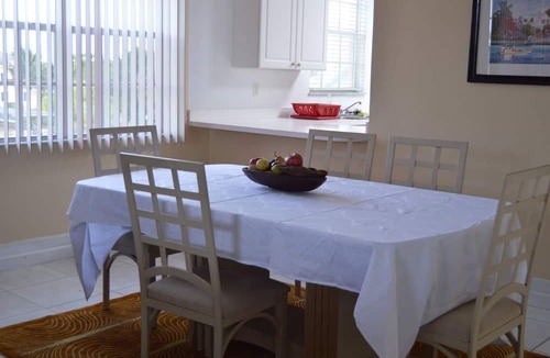 Bahamas Terrace House | Waters Edge Condo With Boat Slip
