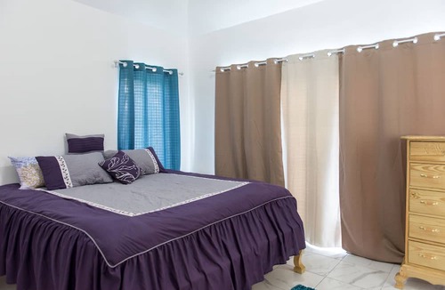 Orange Bay House | Paradise at Little Bay Cournty Club