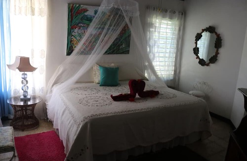 Silver Sands Villa | Beach Palm Villa
