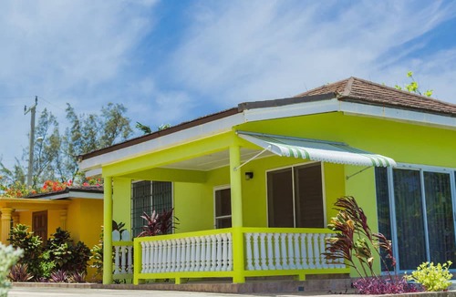 St. Ann's Bay Hotel | Seacrest Beach Hotel