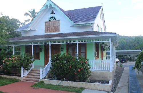Imbert Villa | Hacienda Casa Cabirma