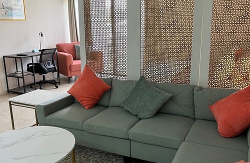 Williams Town Hotel | Coral Beach Hotel and Condominiums