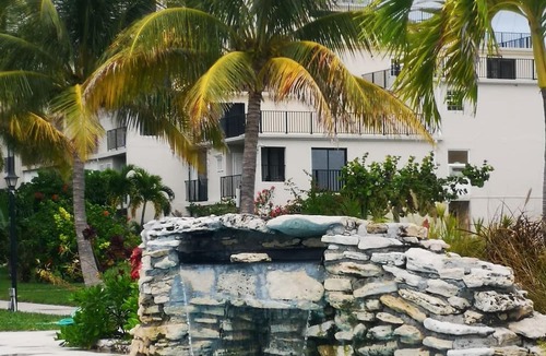 Williams Town Hotel | Coral Beach Hotel and Condominiums