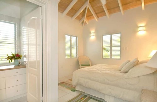 Dickenson Bay Villa | Villa Valley Breeze