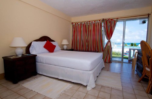 Clifton Hotel | Kings Landing Hotel
