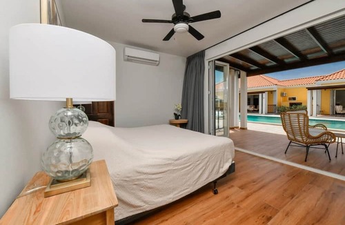 Santa Cruz House | Picaron Villas in Santa Cruz