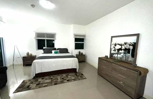 Kingston Apartment | Modern 1BR Condo in Kingston