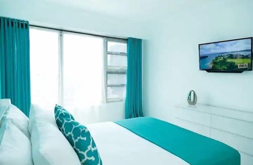 Saint Andrew Apartment | Apartment with roof top pool