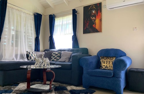 Old Harbour House | Harbour Oasis Retreat - Charming 2 Bedroom House