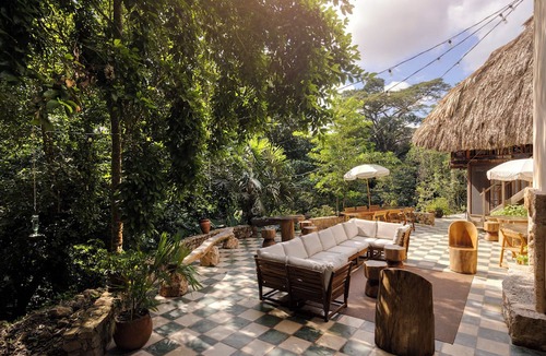 Teakettle Village Hotel | Jade Jungle Resort