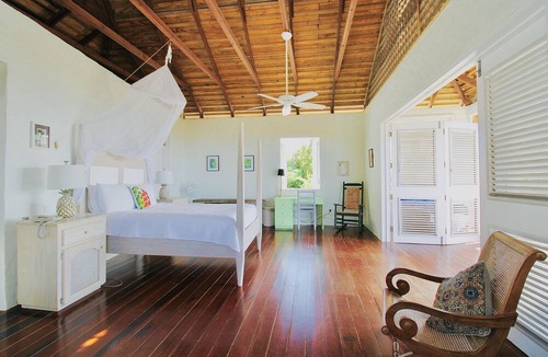 Gate Park Villa | Hummingbird Villa - Tropical 3 bedroom Villa with Panoramic Views 3 Home by RedAwning
