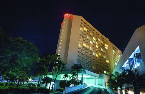Palm Beach Resort | Hotel Riu Palace Antillas - Adults Only - All Inclusive