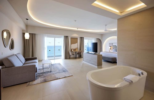 Falmouth Hotel | Hotel Riu Palace Aquarelle - All Inclusive