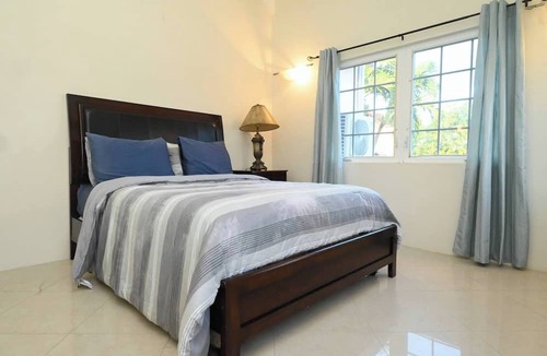 Gate Park House | Tee Joys Villa