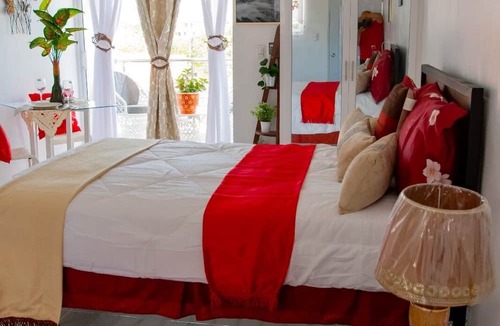 Los Maestros Apartment | Royal Terrace PRINCE III