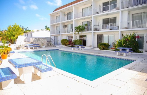 Paradise Island Apartment | Tangerine Sunsets Seville