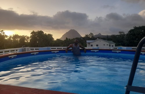 La Fargue Apartment | Tranquility Suites- Feels like home