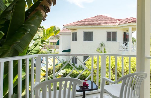 Runaway Bay Apartment | Pipers Cove - Runaway Bay