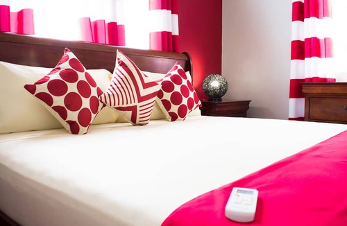Kingston Villa | The Country Club Villa I