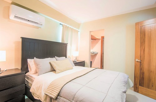Downtown Santo Domingo Apartment | Santo Domingo Charming City Center Apartment + Free Parking and Gym ✔️
