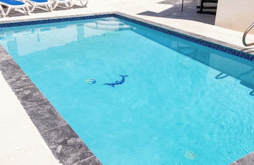West Gate Hills Apartment | PINES VACATION RENTALS- EXCELLENT LOCATION, MINUTES FROM EVERYTHING.