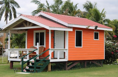 Dangriga Cabin | Sunshine Cabanas At Ocean View