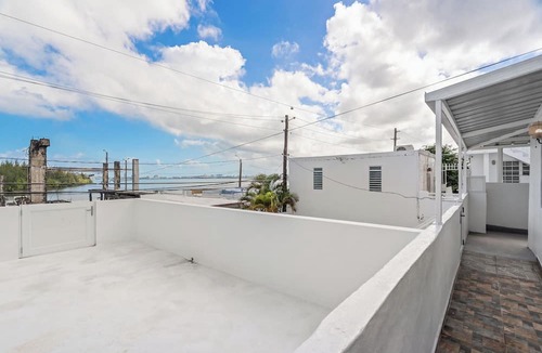 Catano Apartment | 63 Bay View by Otium