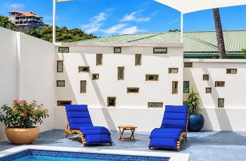 Lance aux Epines Apartment | Modern 2-Bedroom Apt Free Airport Pickup