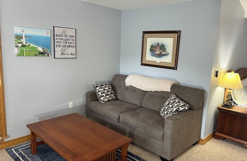 Put-in-Bay Apartment | Toledo House Guest Suite B. Catering to Couples. Great Location downtown PIB