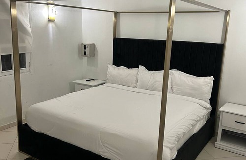 Boca Chica Apartment | Chic hotel suite in fabulous Boca Chica with WiFi, AC