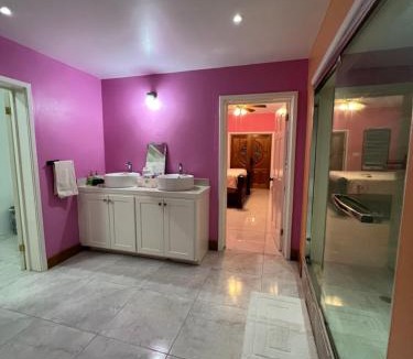 Saint Peter Parish House | Private Executive Master Suite - Parham, Antigua