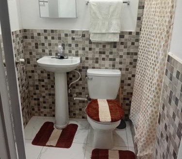 Highgate Apartment | Cozy Room with fast Internet & Netflix