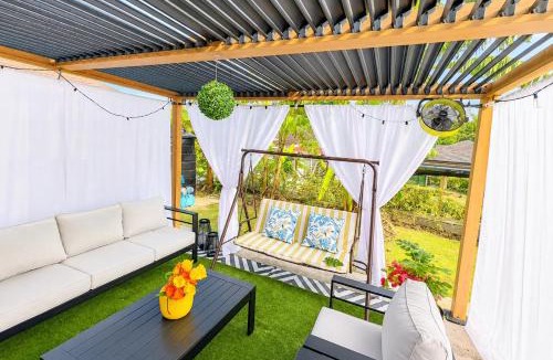 Boscobel House | Villa Blue Jade