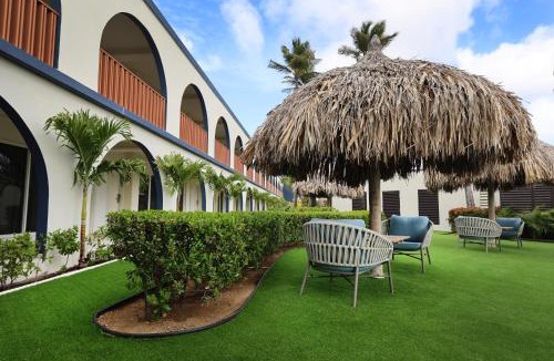 Oranjestad Hotel | voco Surfside Aruba by IHG