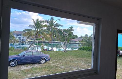 Bahamia West Apartment | One bedroom on Atlantic waters with dock n boat access