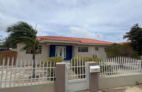 Santa Cruz Villa | Dushi Aruba Villa