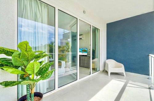 Palm Beach Apartment | Large Luxury apartment on Palm Beach