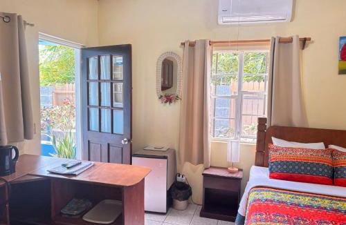 Seatons Village Apartment | Ellen Bay Cottages