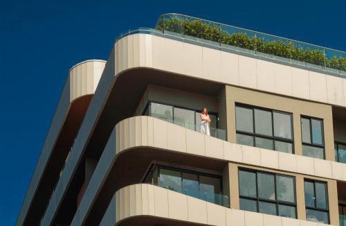 Yolanda Morales Apartment | BlueMall Luxury Suites by Homeclub