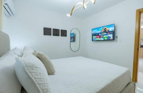 Punal Apartment | Modern 3BR! 9fl, King Bed! Sti!,