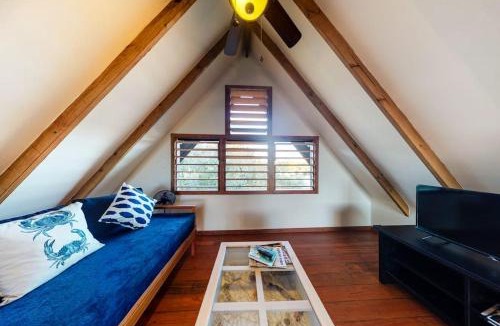 Surfside House | Toucan Cabaña at Inn The Trees -Gold Standard Certified