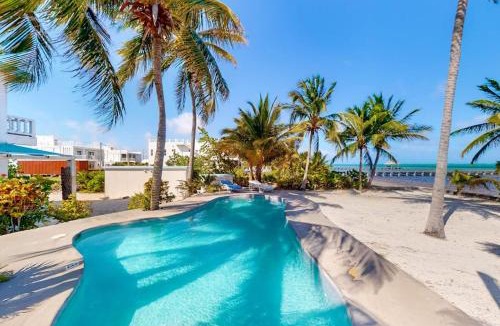 Boca Ciega House | View the Blue -Ground Level -Gold Standard Certified