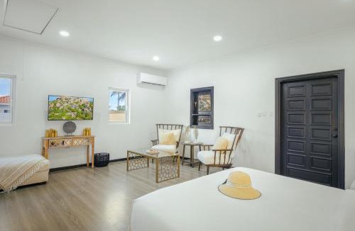 Oranjestad-West Villa | 5BR Family Bed Pool Villa Serene Grace By Bocobay