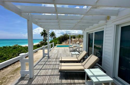 North Palmetto Point House | Eleuthera Retreat - Private Villa & Cottages on pink sand beachfront