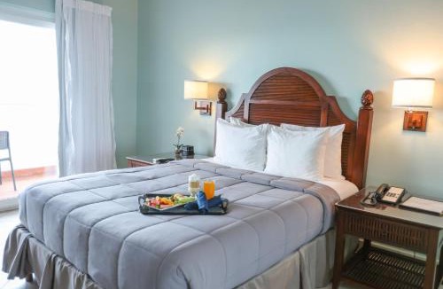 Dickenson Bay Hotel | Trade Winds Hotel Antigua